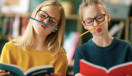 Dzieci uczą się angielskiego przez lata, a wciąż boją się mówić?